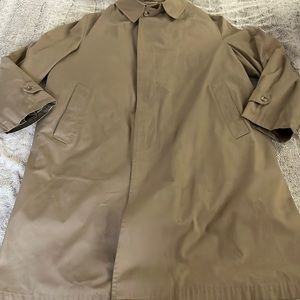 Vintage tan vented trench coat 46 Long L XL zip out faux fur lining London Fog